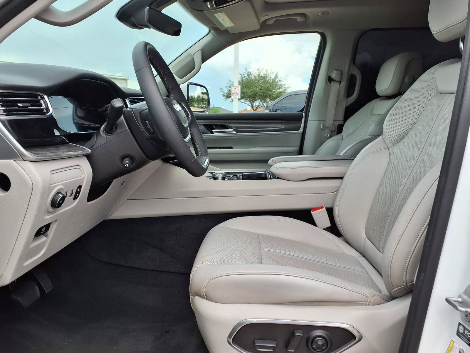 2022 Jeep Wagoneer Series III White at Bayshore Chrysler Jeep Dodge Ram