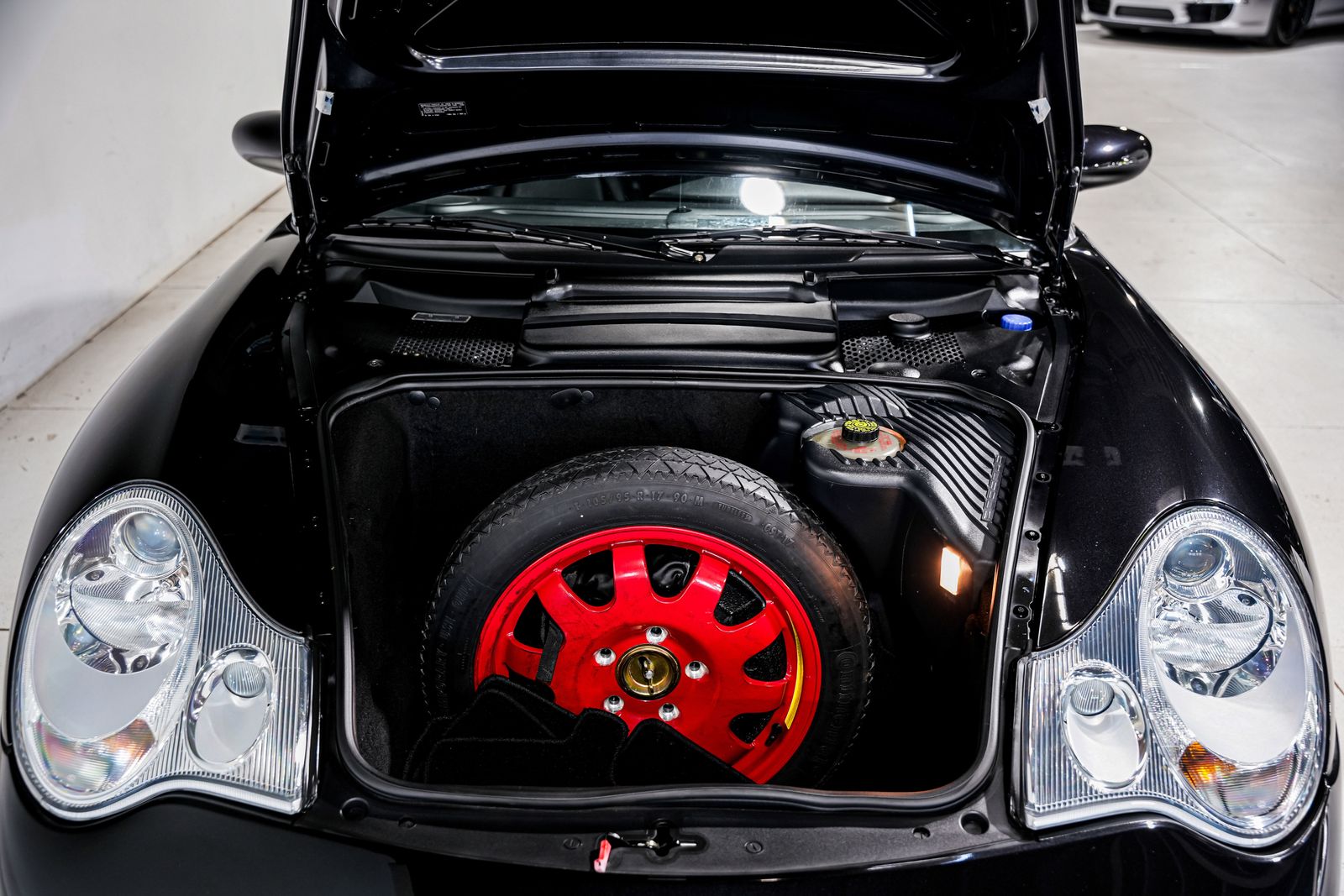 2004 Porsche 911 Carrera — photo 36