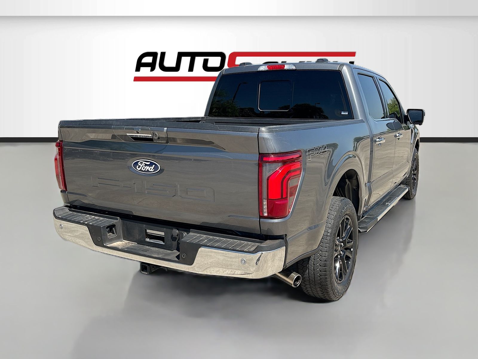 Used 2024 Gray Ford Lariat image 7