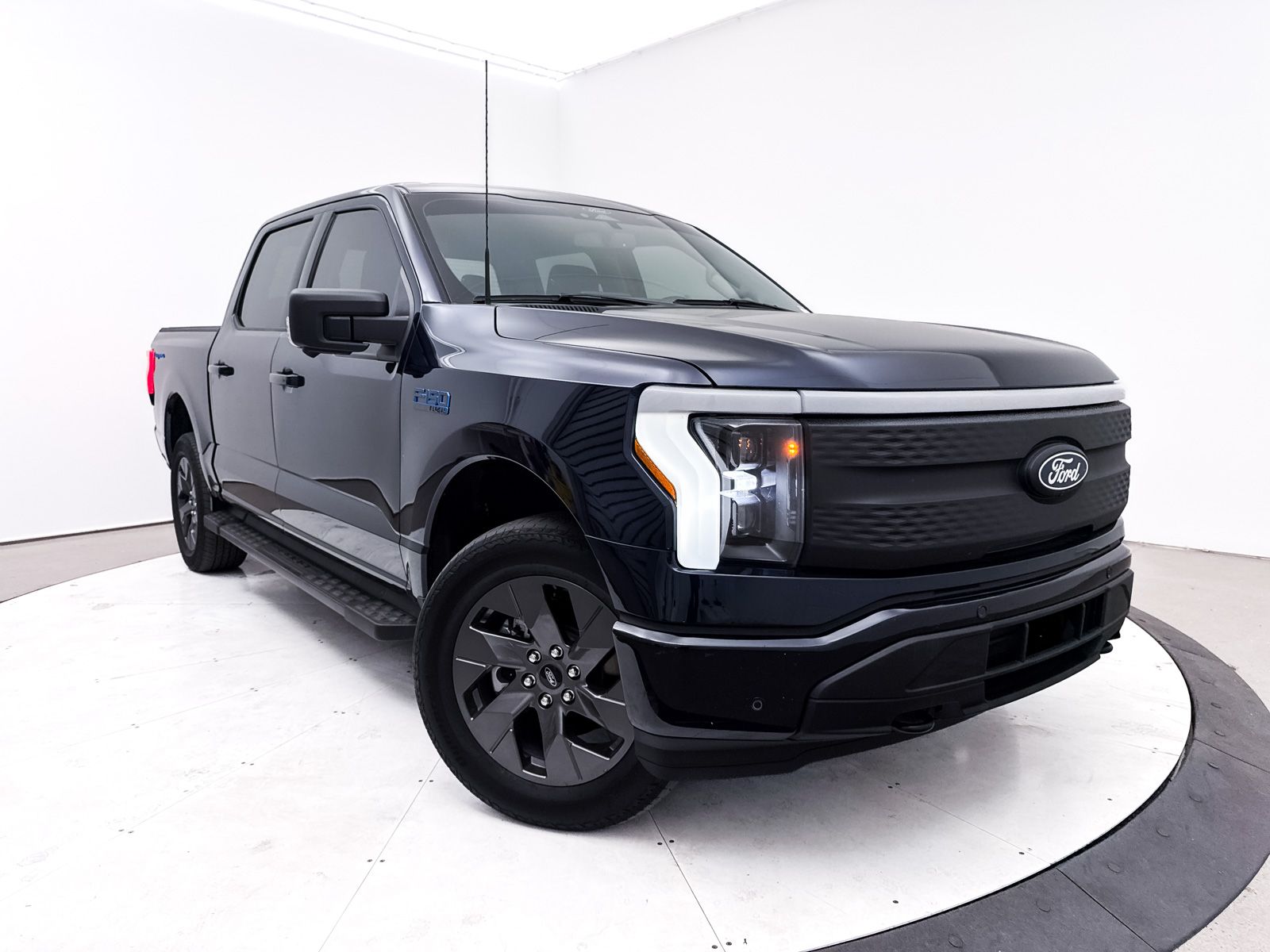 2024 Ford F-150 Lightning Flash