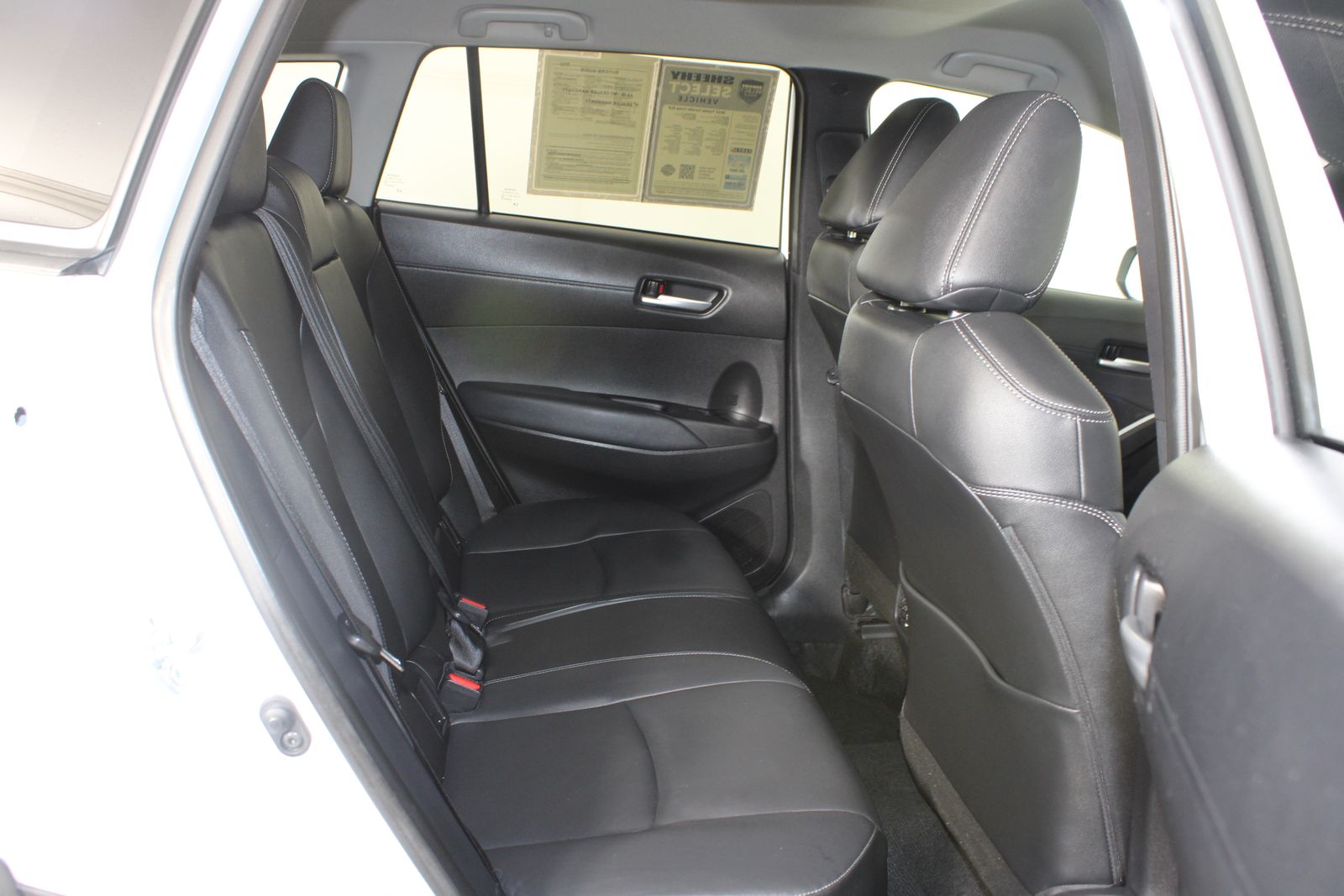 Used 2022 Beige Toyota XLE image 25