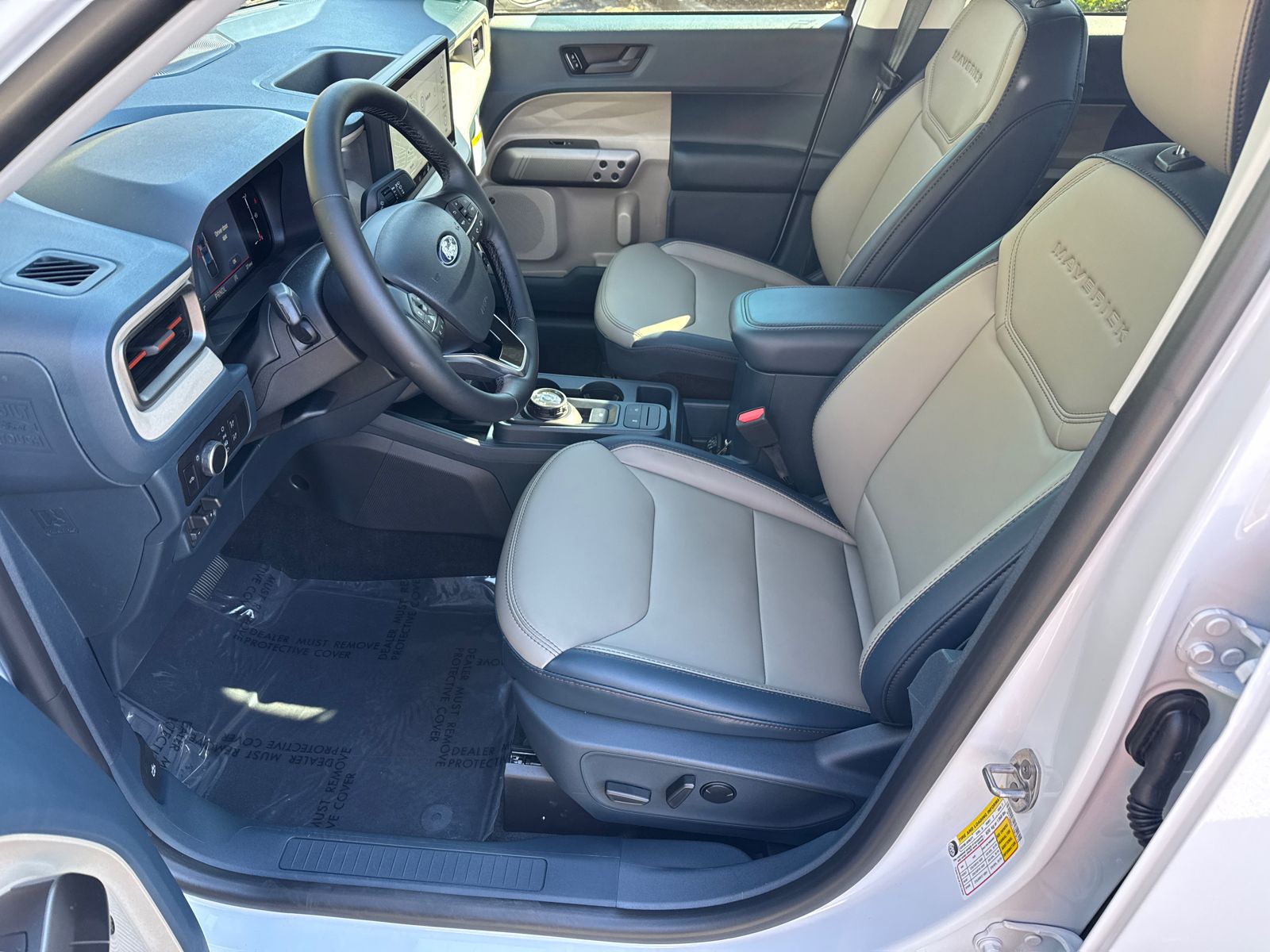 New 2026 Oxford White Ford Lariat® image 10