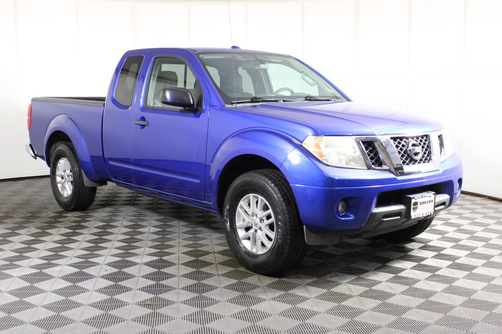 Blue Metallic 2015 Nissan Frontier Pickup Truck  5-Speed Automatic Overdrive