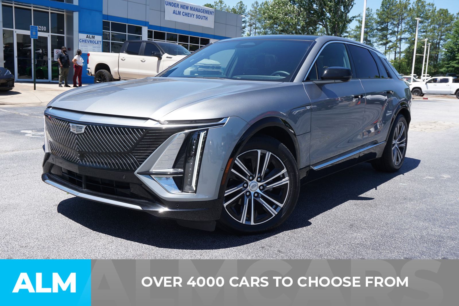 Used 2024 Silver Cadillac Luxury image 3