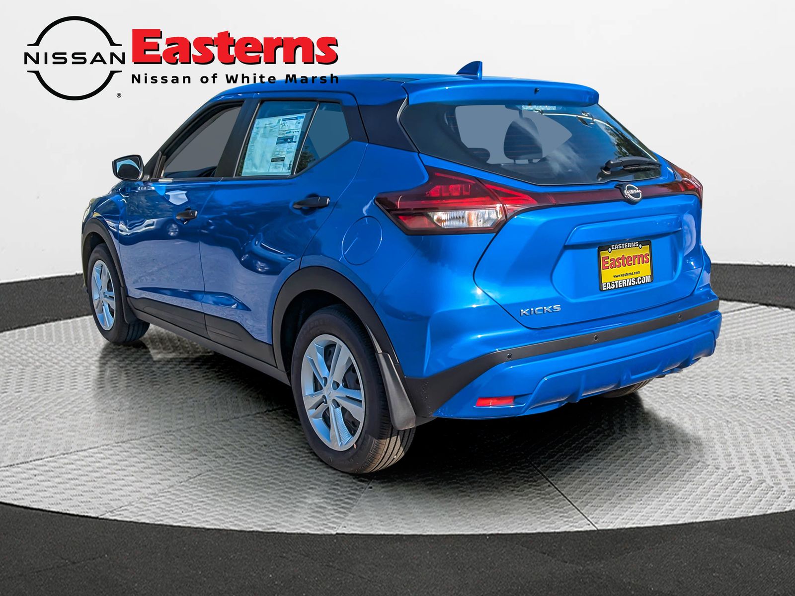 2025 Nissan Kicks Play S photo 4