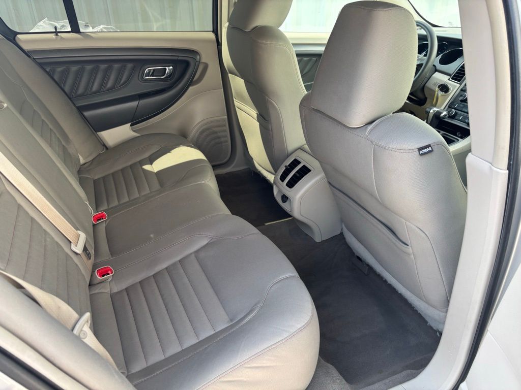 Used Car 2010 Ford Taurus  Se For Sale Under $10,000 In Austin, Texas