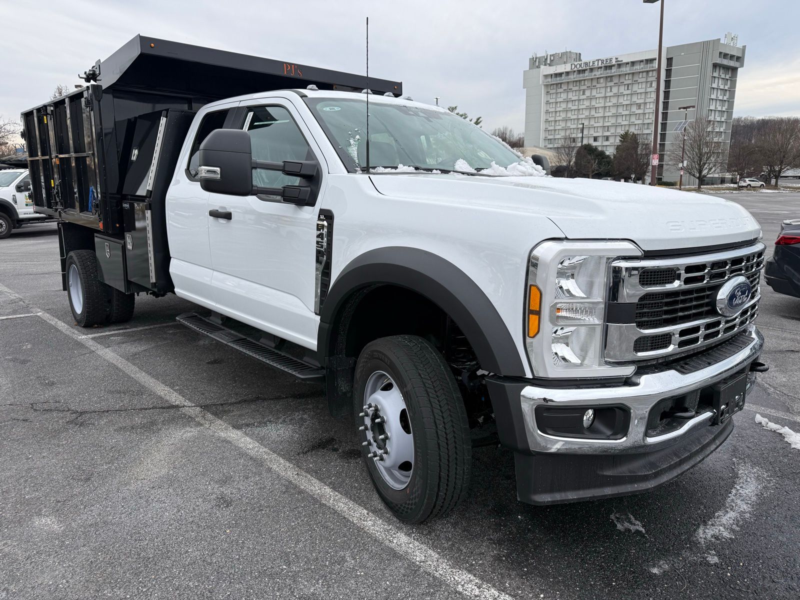 2026 Ford F-450 XL 4x4 SuperCab 192-In DRW's photo