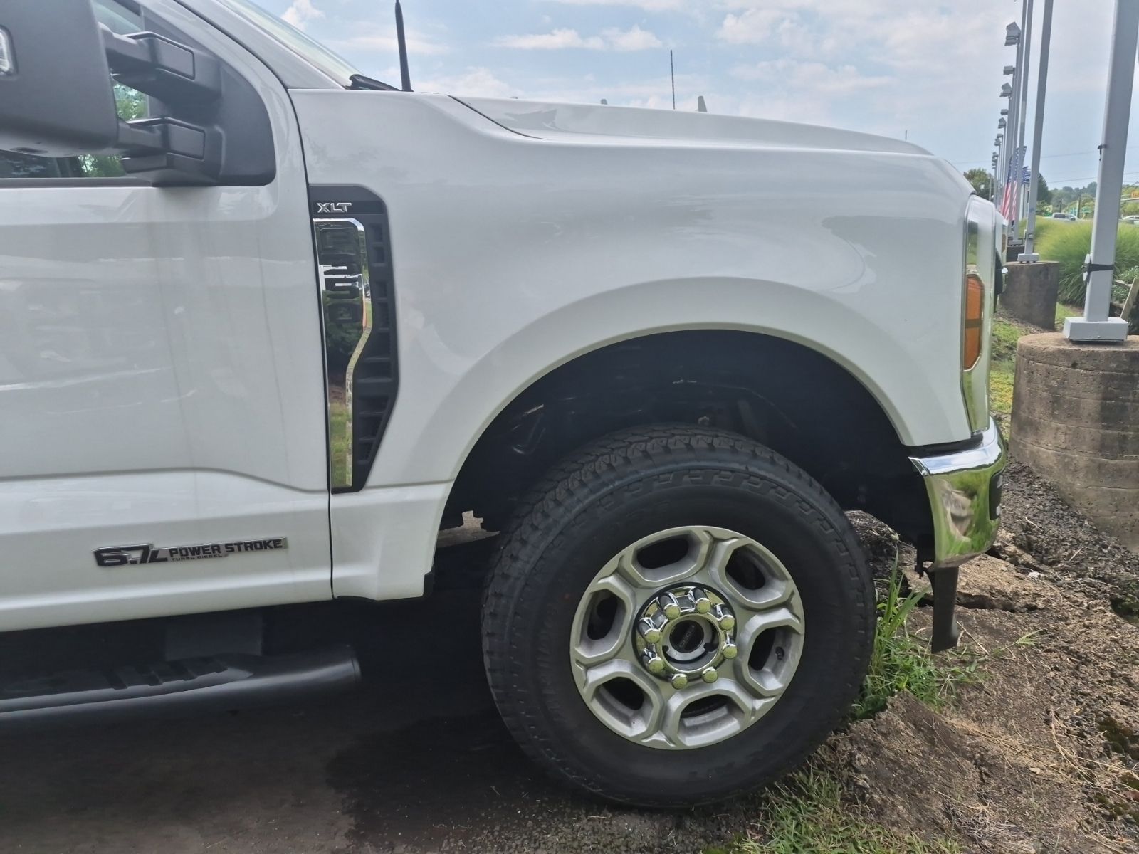 New 2026 Oxford White Ford XLT SERVICE BODY image 18