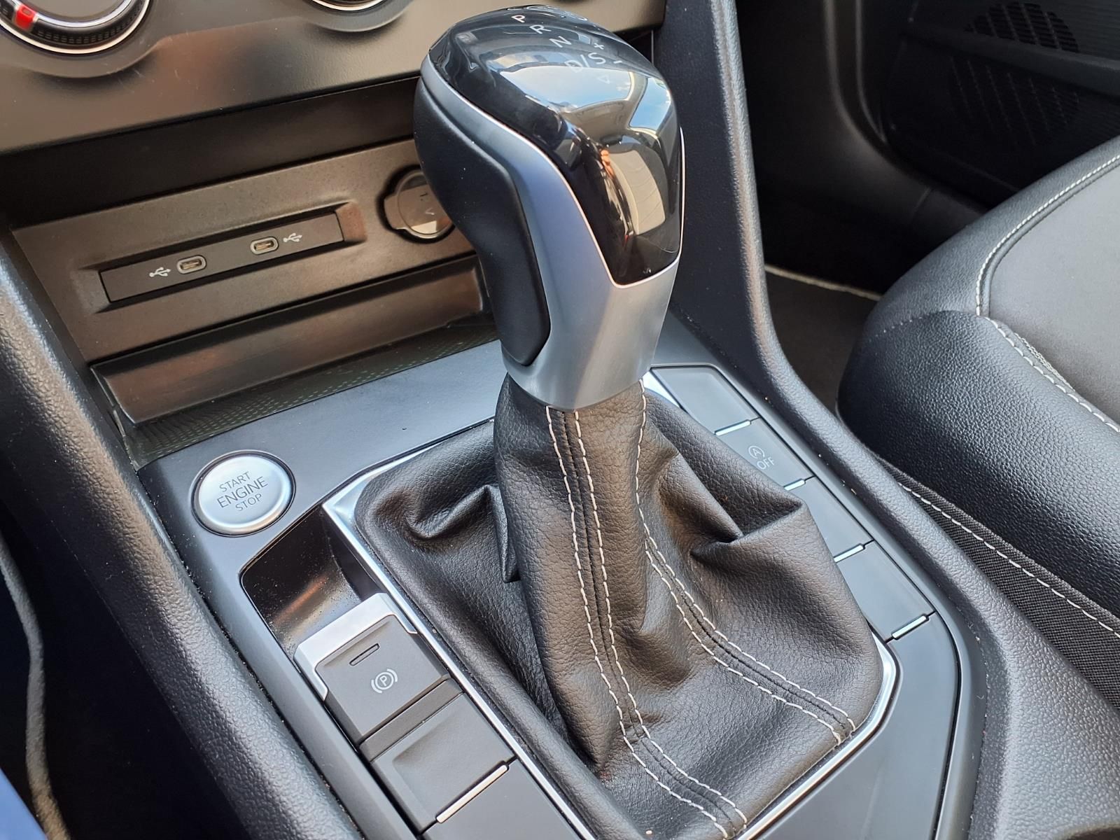2022 Volkswagen Taos 1.5T SE  at DeMontrond Auto Country