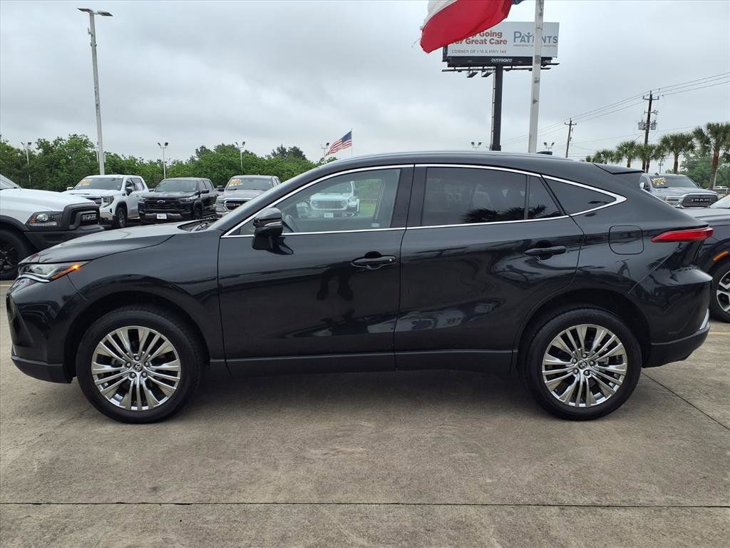 2024 Toyota Venza XLE Black at Community Toyota