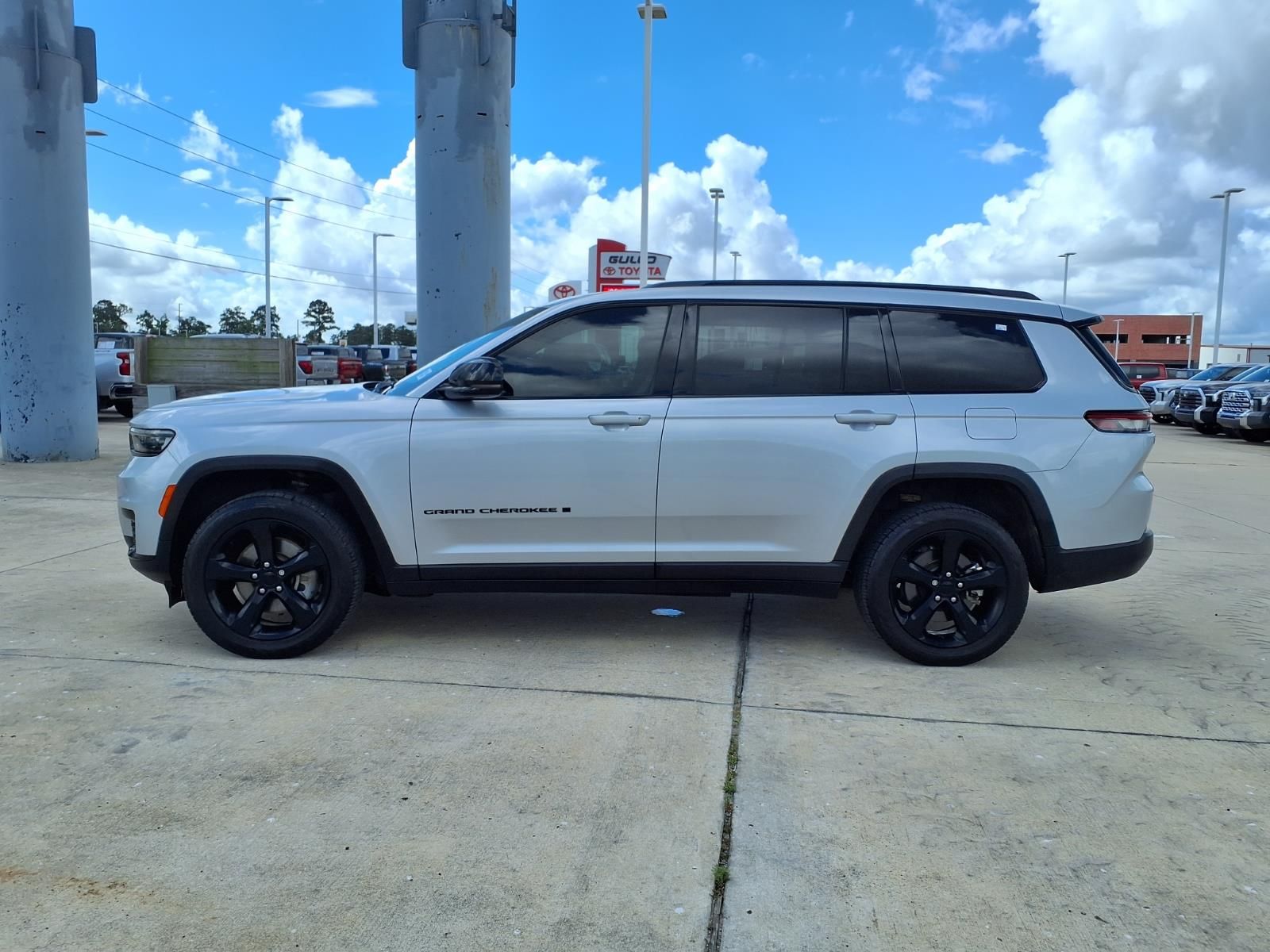 2023 Jeep Grand Cherokee L Altitude - 7
