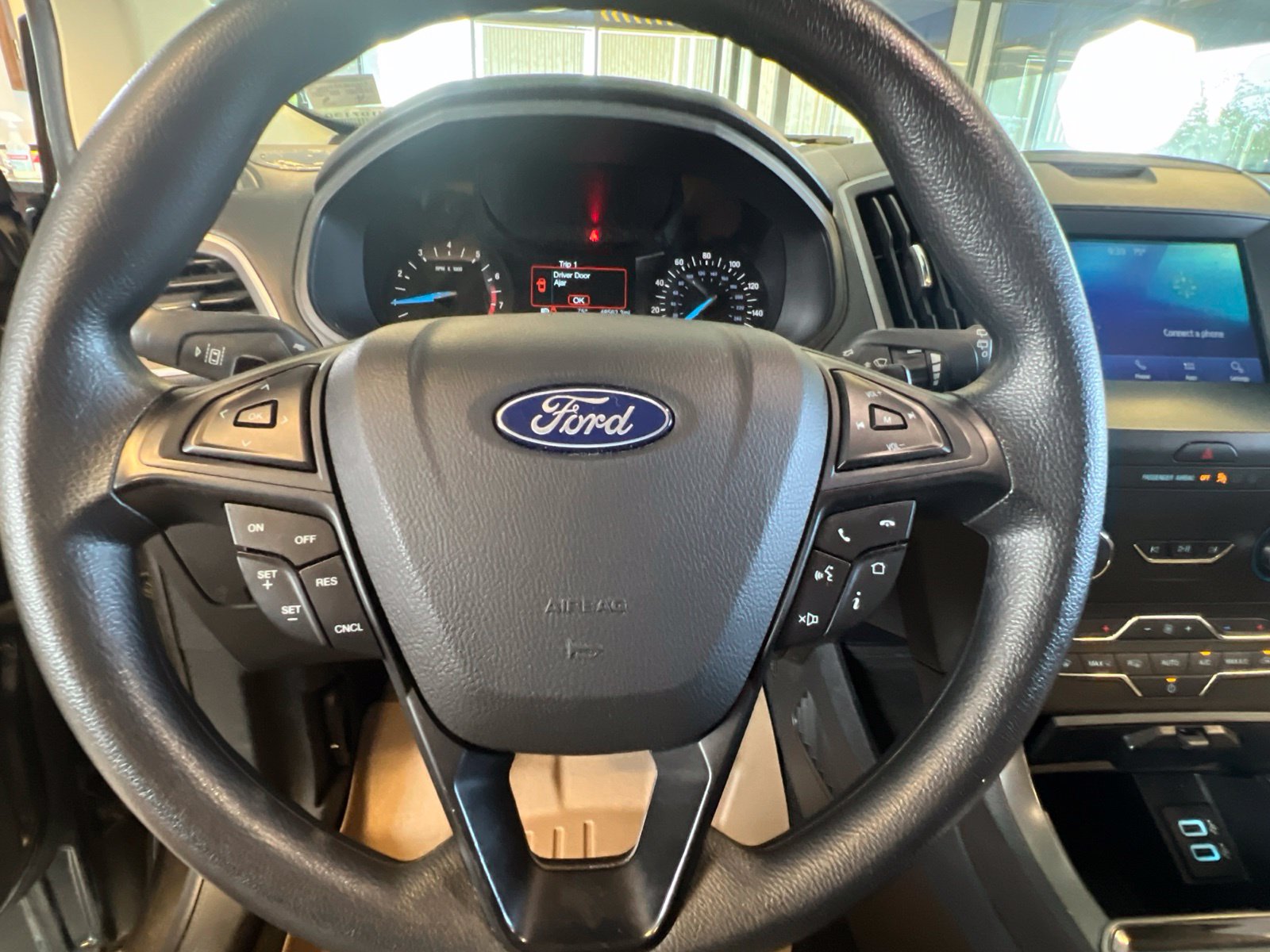 Certified Used 2020 Magnetic Metallic Ford SE image 18