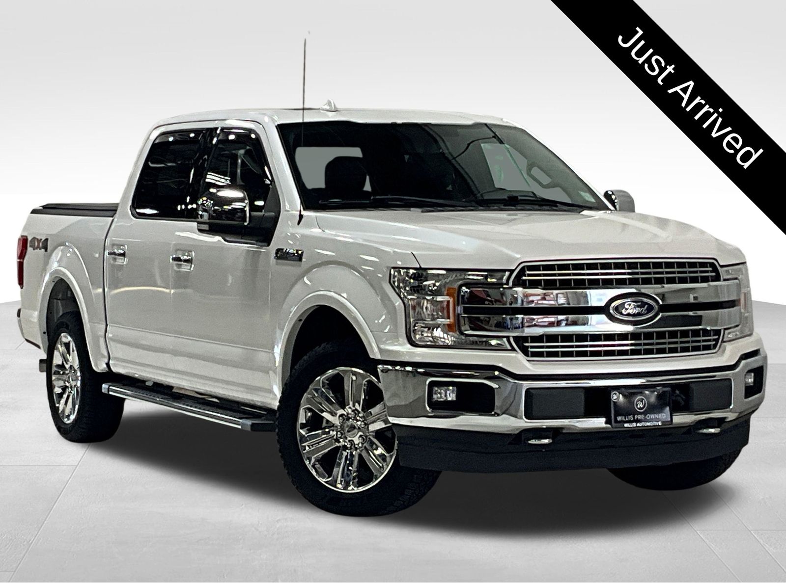 White Platinum Clearcoat Metallic 2018 Ford F-150 Pickup Truck Four-Wheel Drive Automatic