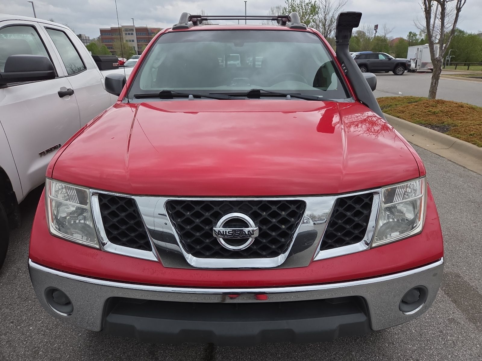 View vehicle photo 3