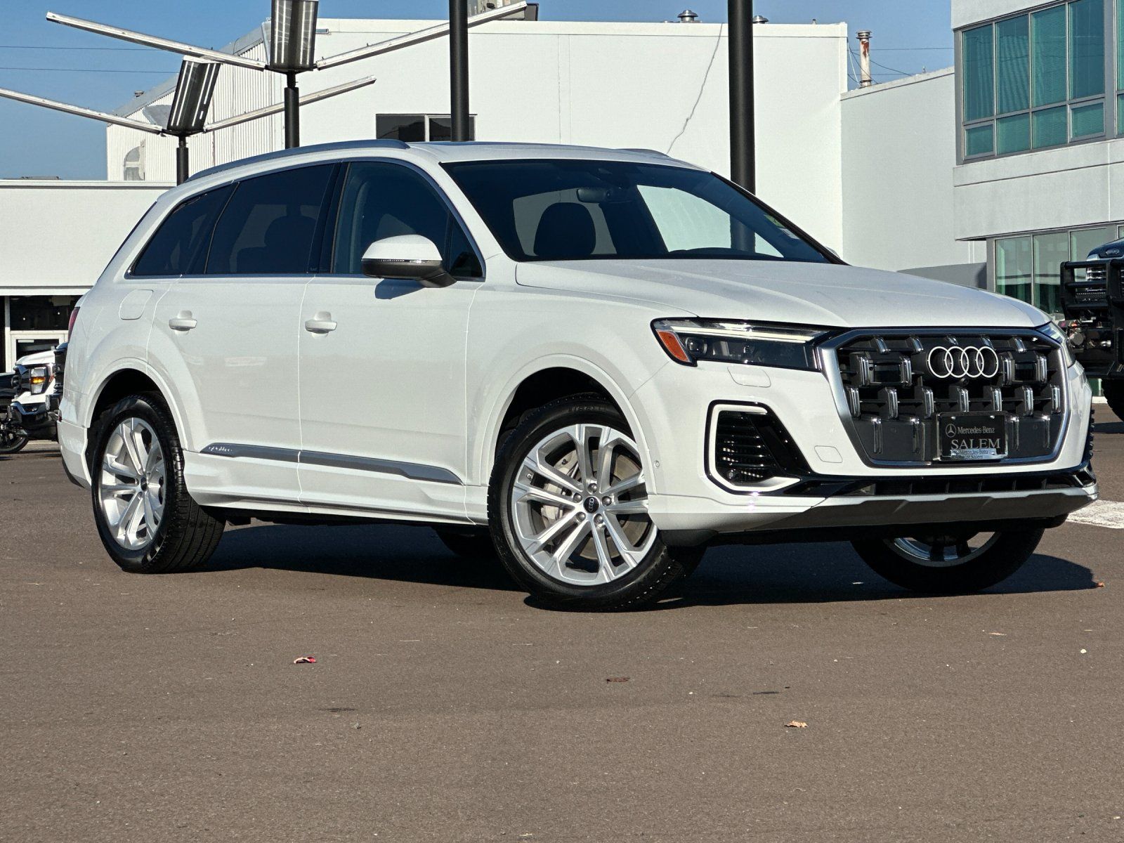 used 2025 Audi Q7 car, priced at $53,998