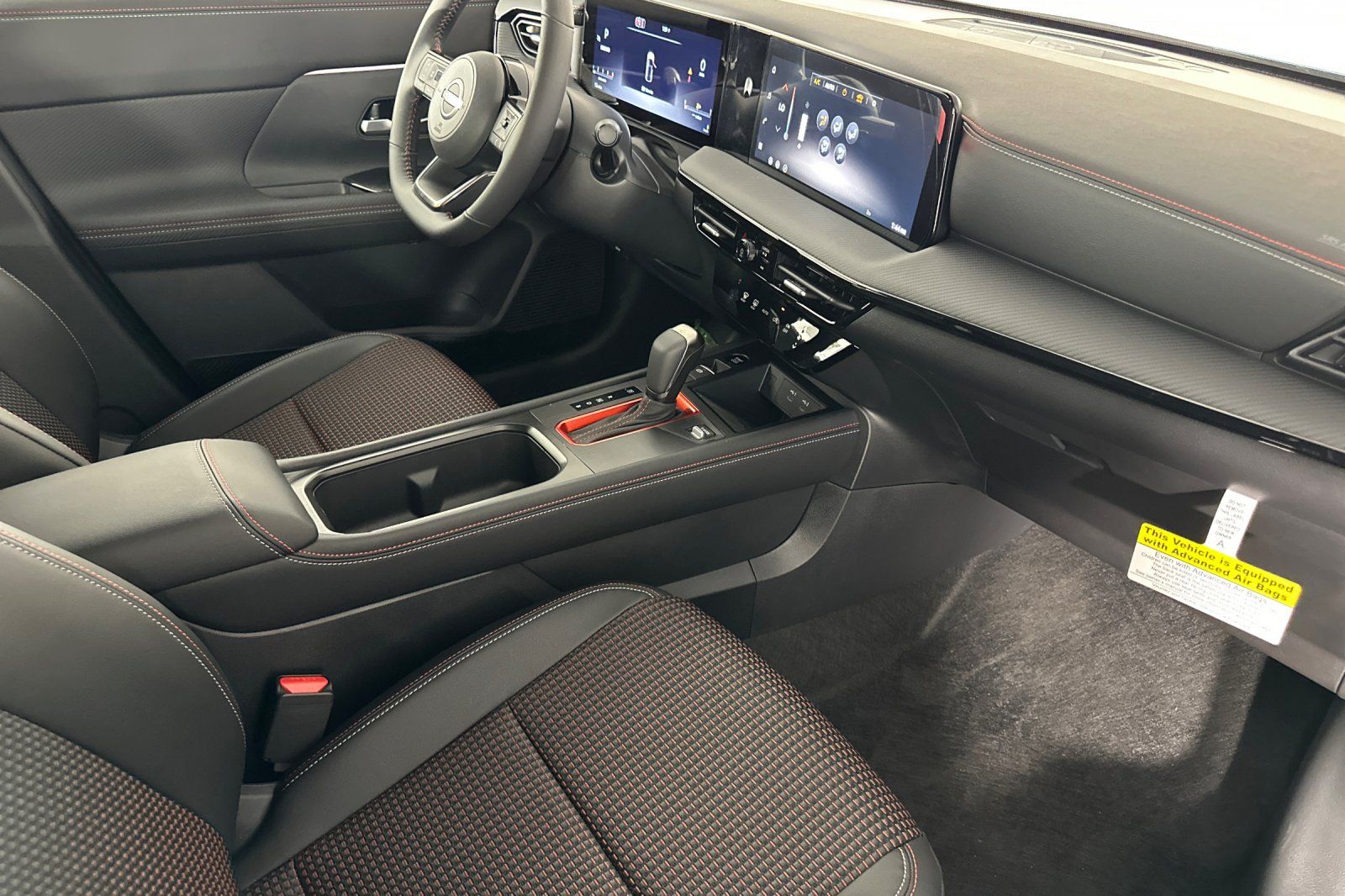 2026 Nissan KICKS SR - Photo 13
