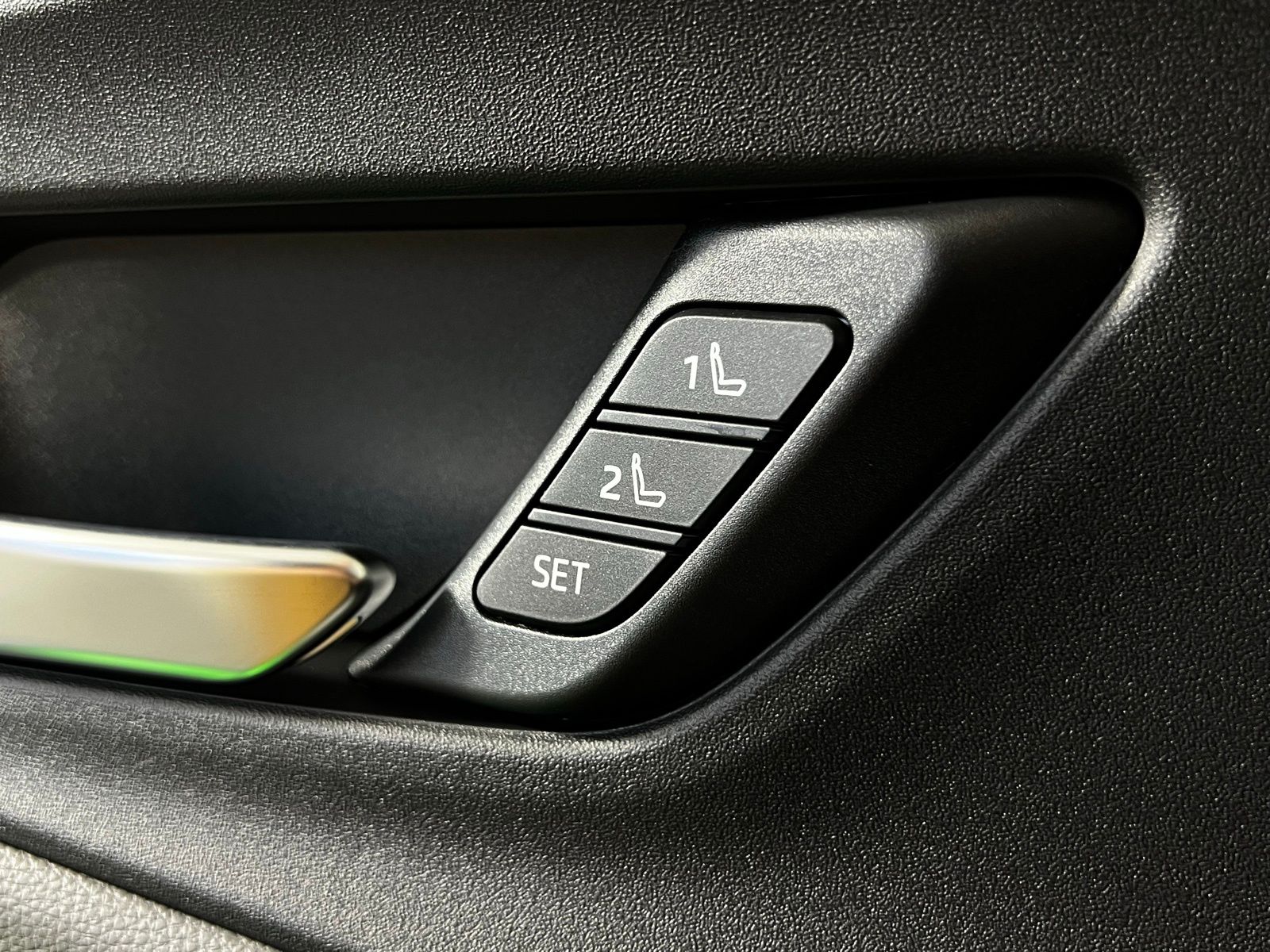 Thumbnail: 2026 Toyota Prius - 13