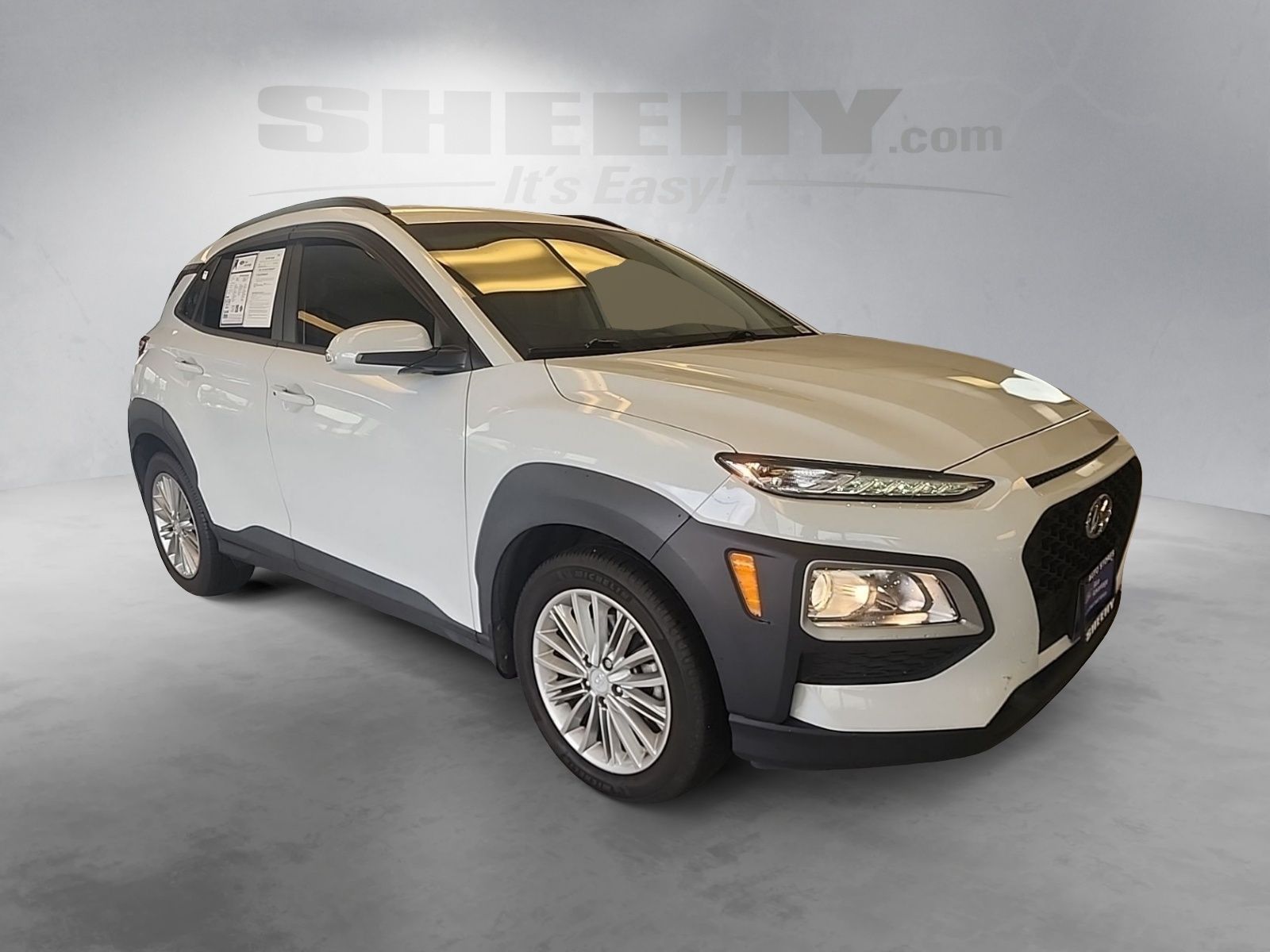 Used 2019 Chalk White Hyundai SEL image 2