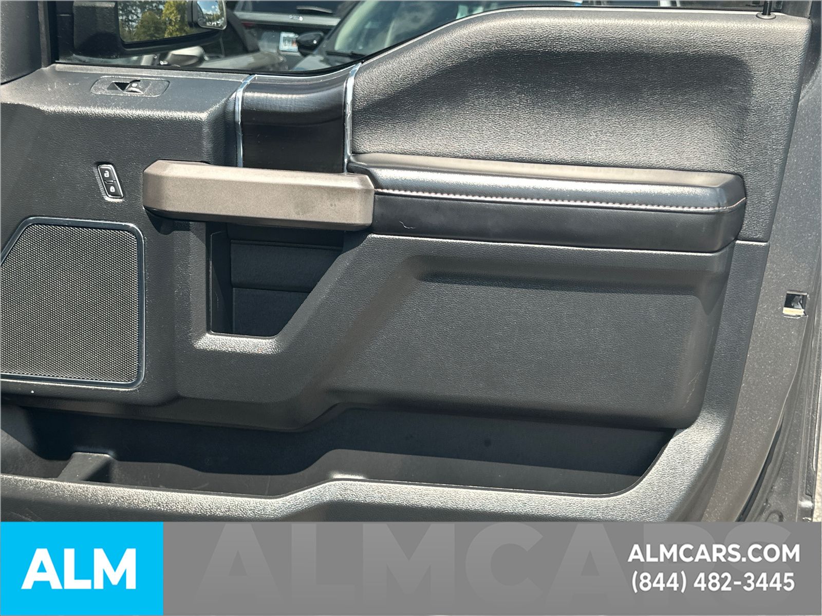 Used 2019 Magnetic Ford Platinum image 16