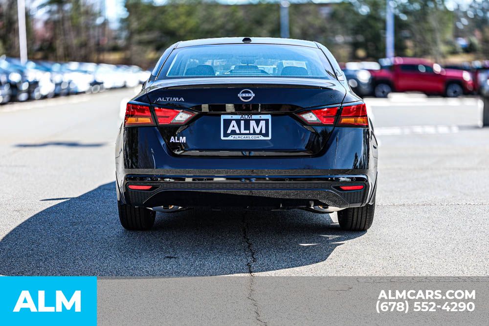 2025 Nissan Altima 2.5 S photo 9