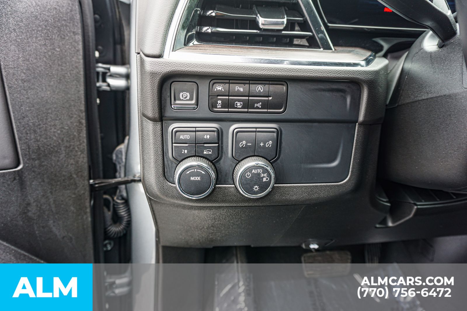 Used 2025 Gray Chevrolet LT image 37