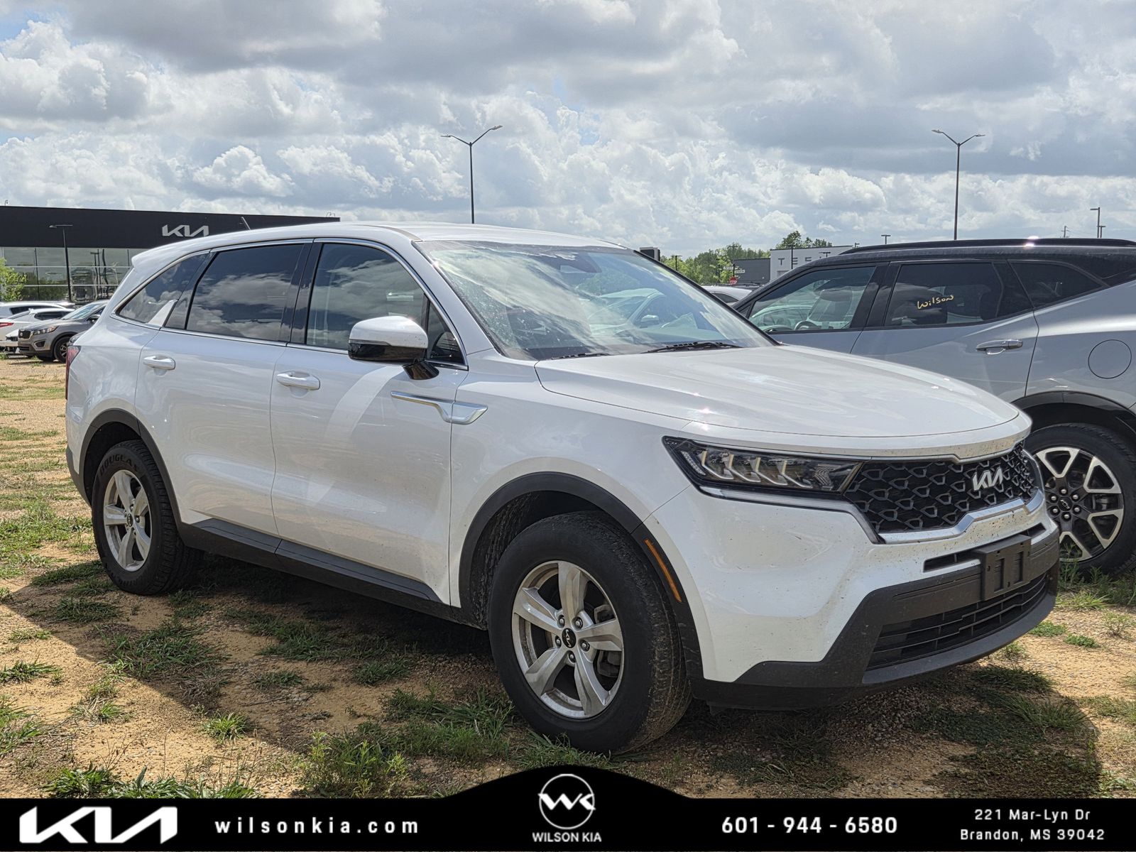 Glacial White Pearl 2022 Kia Sorento LX FWD SUV / Crossover Front-Wheel Drive 8-Speed Automatic