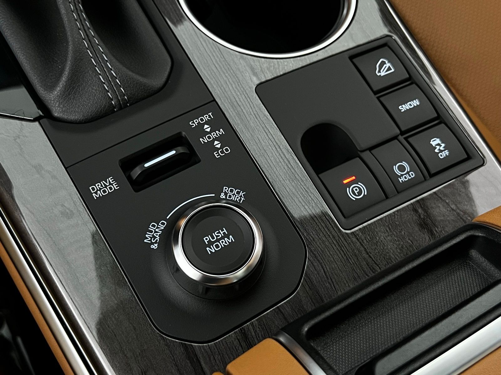 Thumbnail: 2025 Toyota Highlander - 18