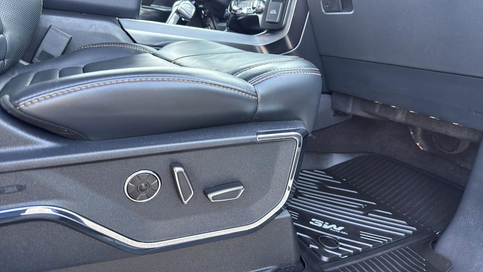 Used Car 2022 Ford F-150  Platinum For Sale Under $50,000 In Austin, Texas