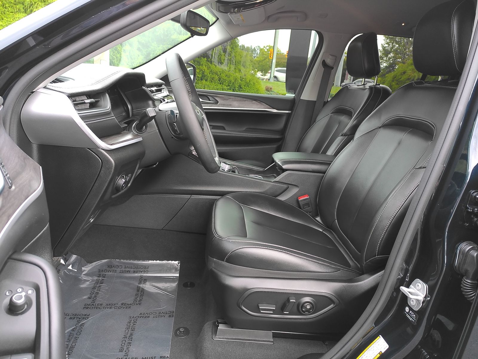 Used 2024 Black Jeep Limited image 6