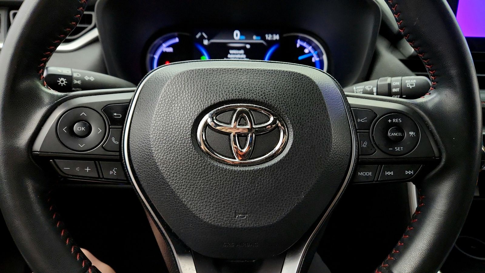 Used 2023 Silver Toyota SE image 29