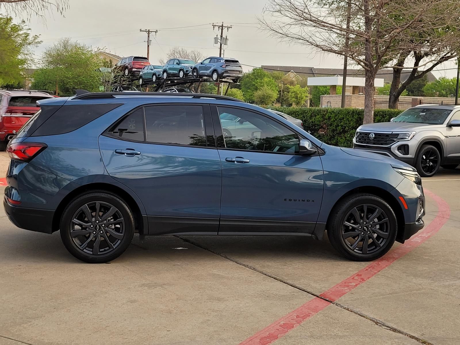used 2024 Chevrolet Equinox car, priced at $23,990