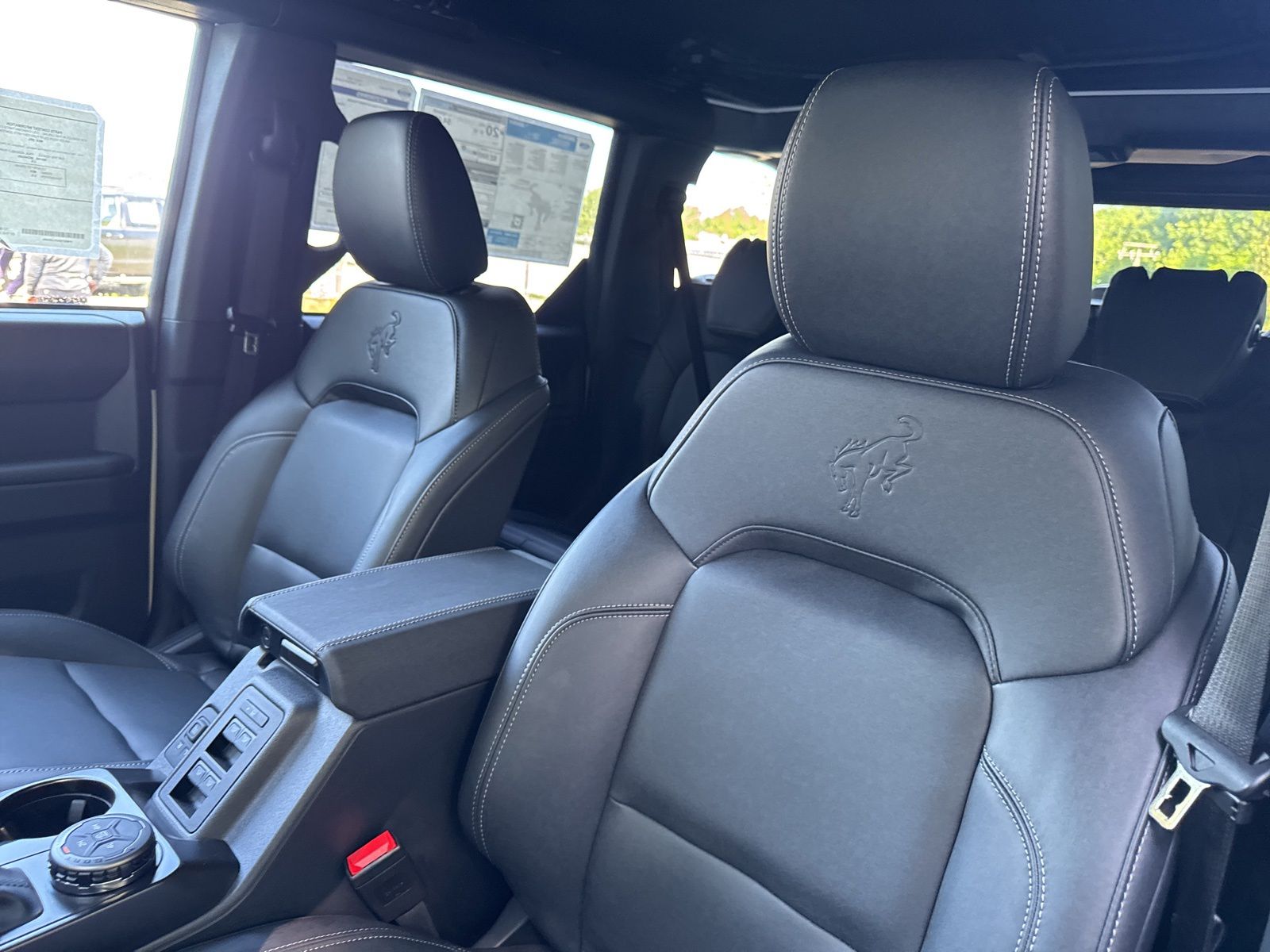 New 2026 Oxford White Ford Big Bend Matte Black image 4