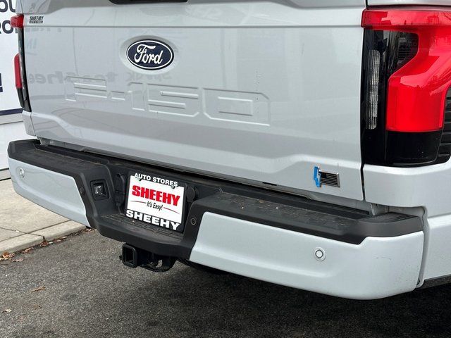 New 2025 Space White Metallic Ford Flash image 5