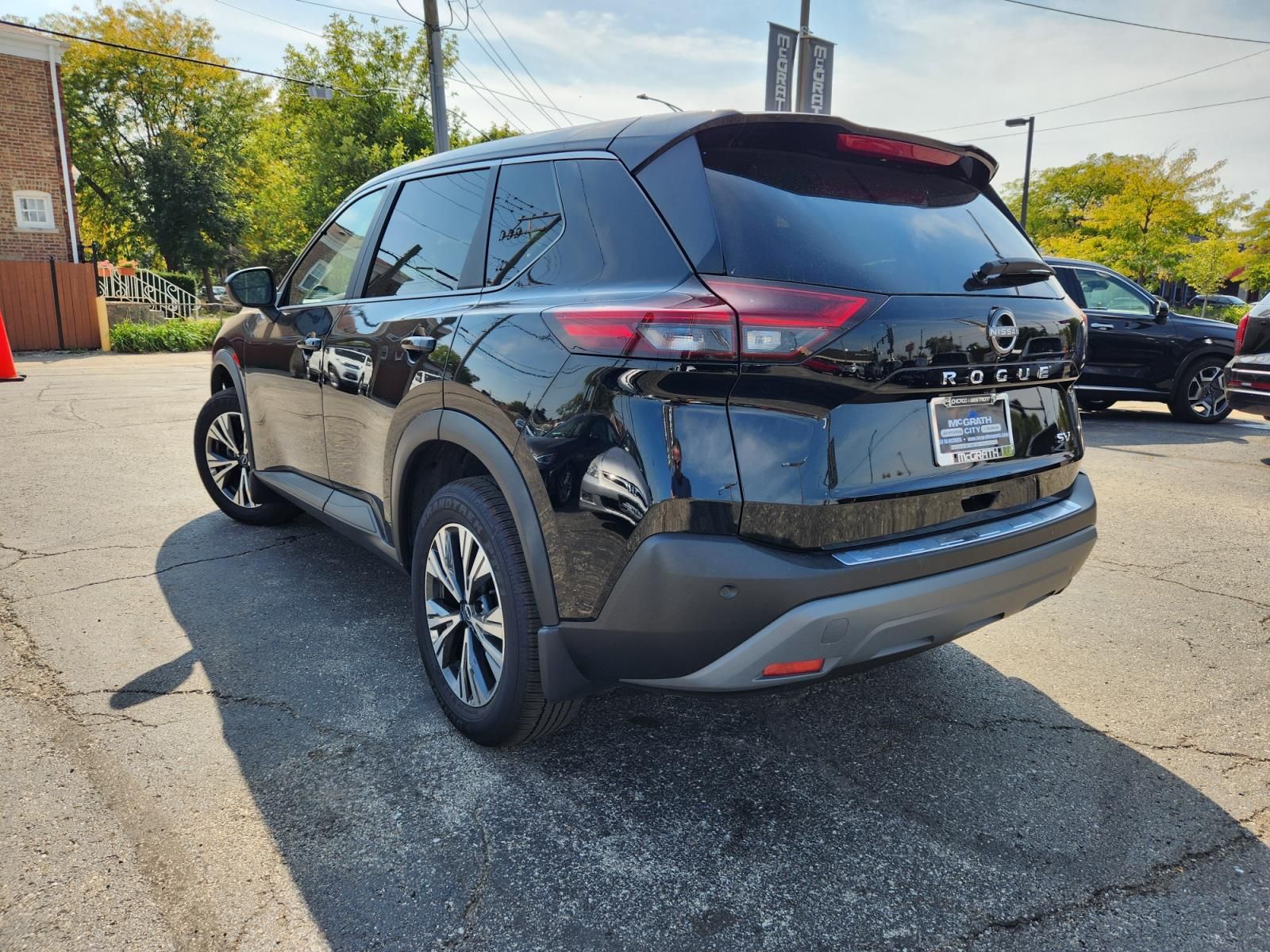 2023 Nissan Rogue SV 5