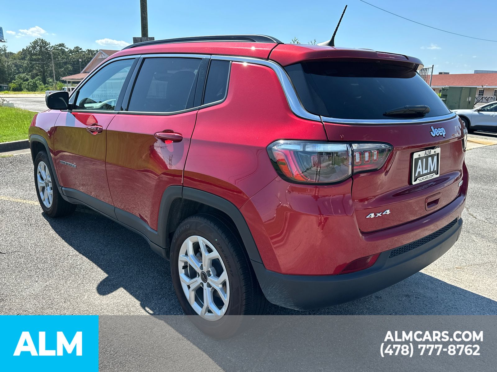 Used 2025 Red Jeep Latitude image 8