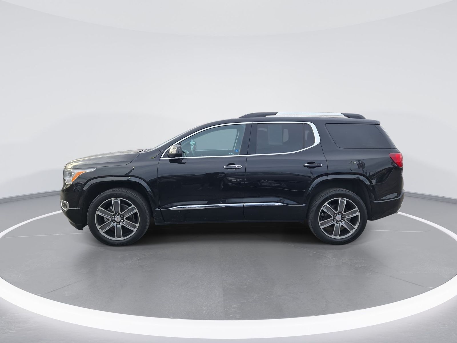 2018 GMC Acadia Denali 5