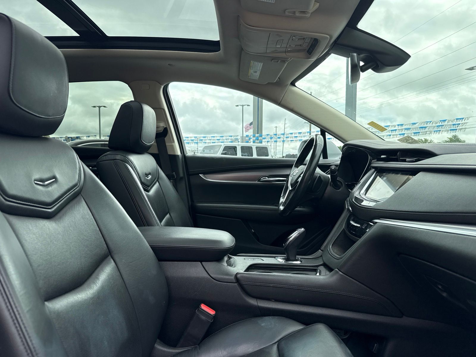 2019 Cadillac XT5 image 15