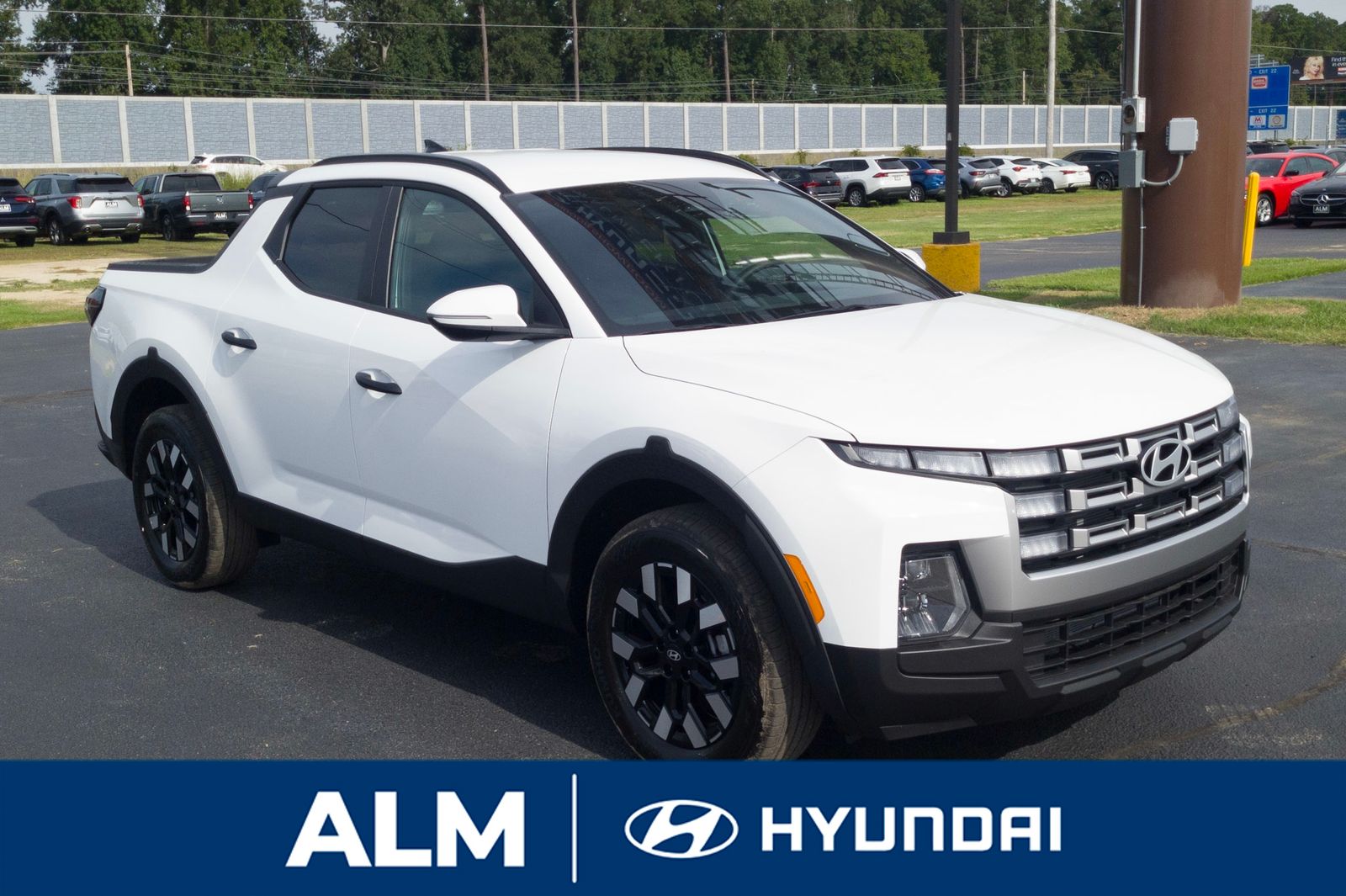 2025 Hyundai Santa Cruz SEL photo 3