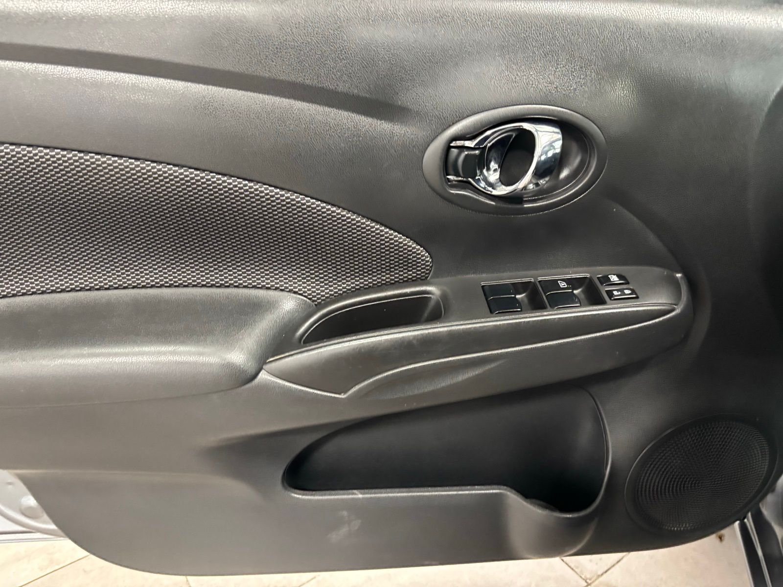 Used Car 2018 Nissan Versa  1.6 Sv For Sale Under $10,000 In Austin, Texas