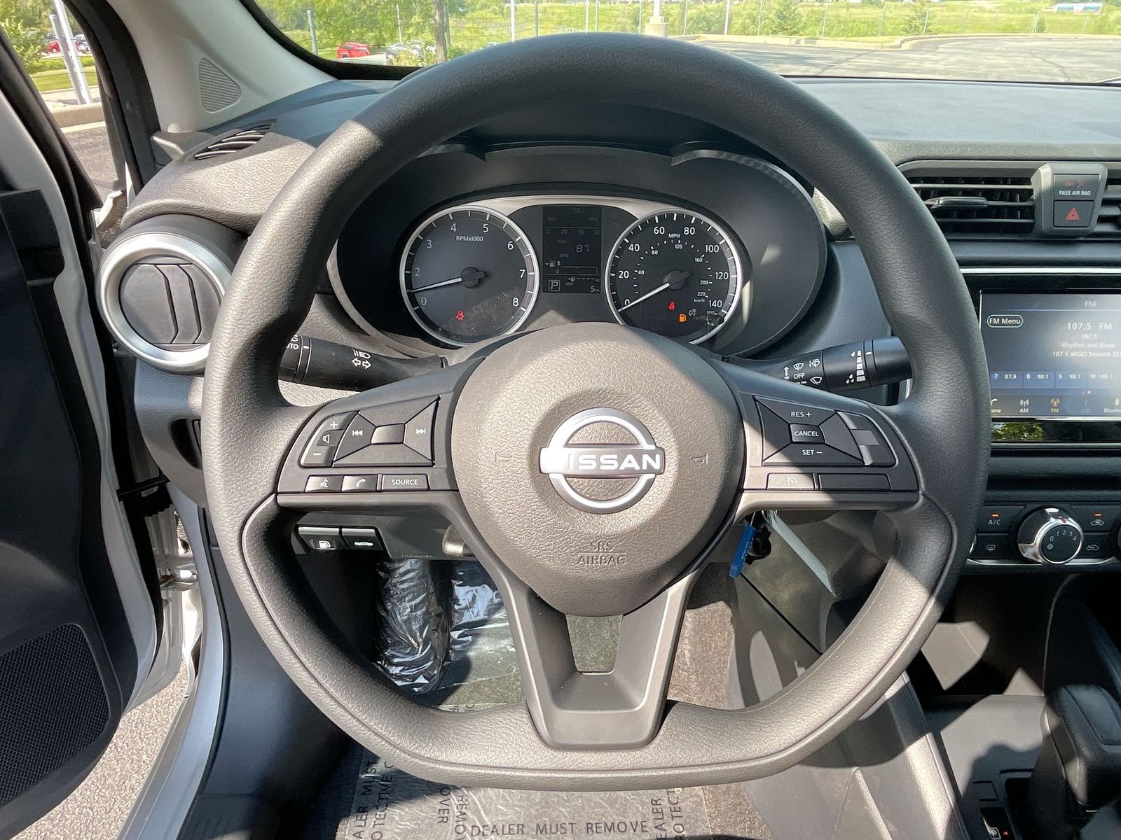 2024 Nissan Versa 1.6 S 11