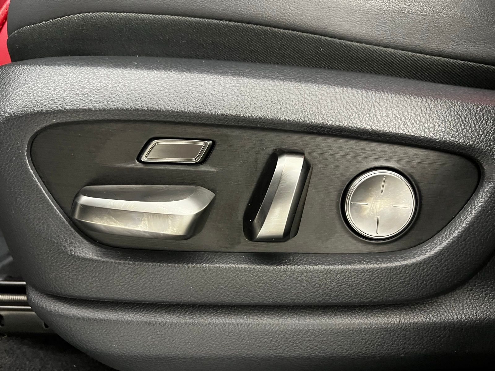 Thumbnail: 2024 Lexus LX - 13