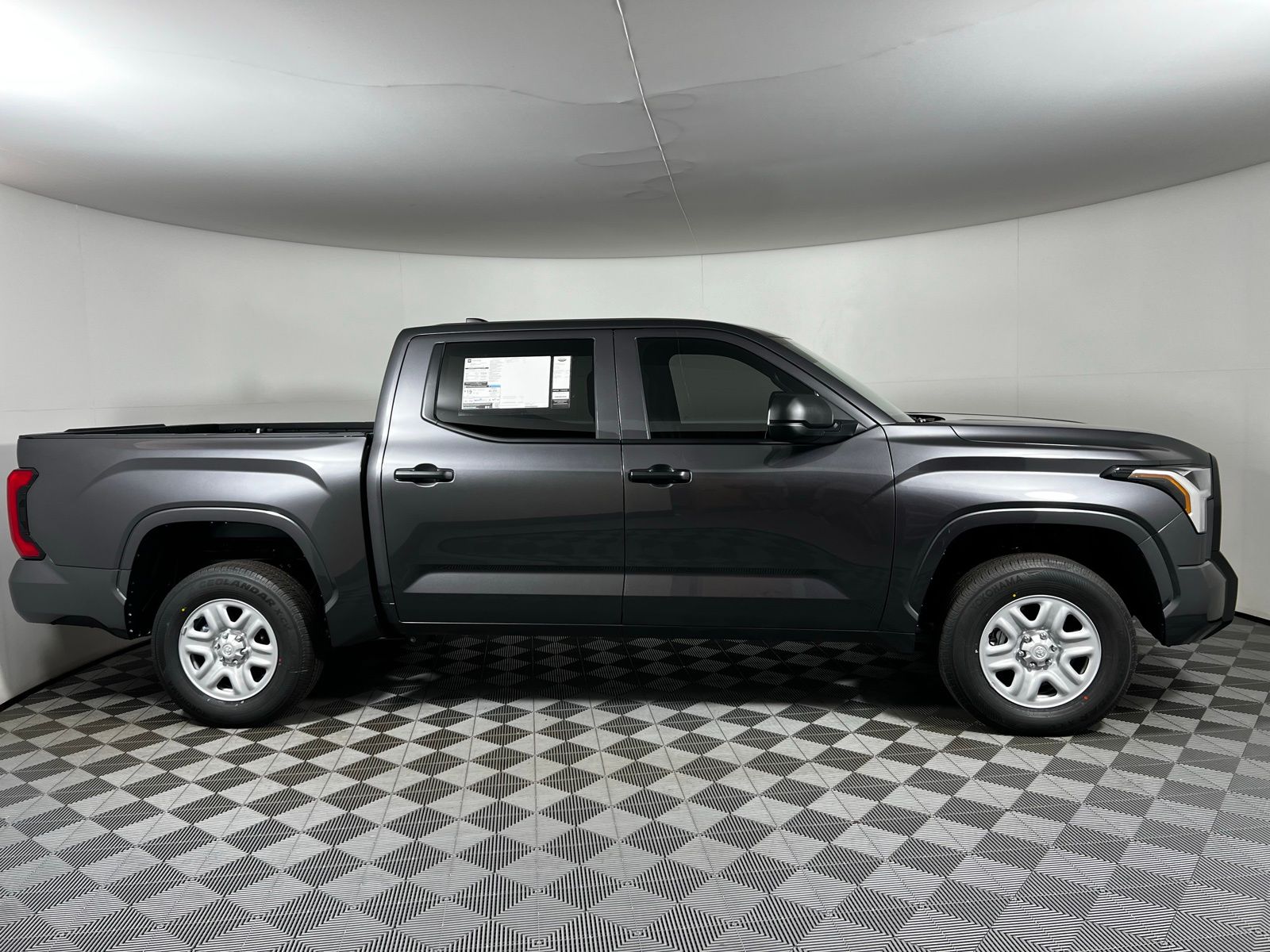 2025 Toyota Tundra SR 4