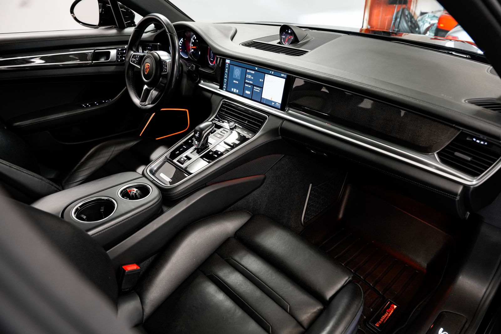 2018 Porsche Panamera Sport Turismo 4S — photo 27