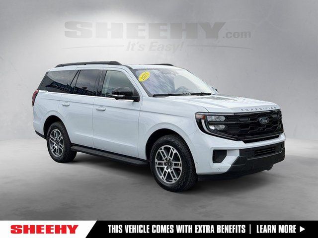 2025 Ford Expedition Active 4x4's photo