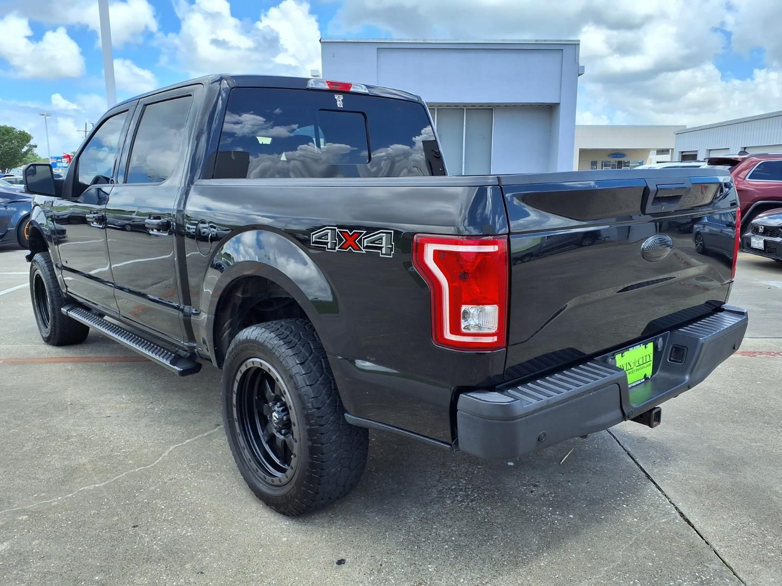 Used 2015 Ford F-150 XLT with VIN 1FTEW1EP5FFC91973 for sale in Port Arthur, TX