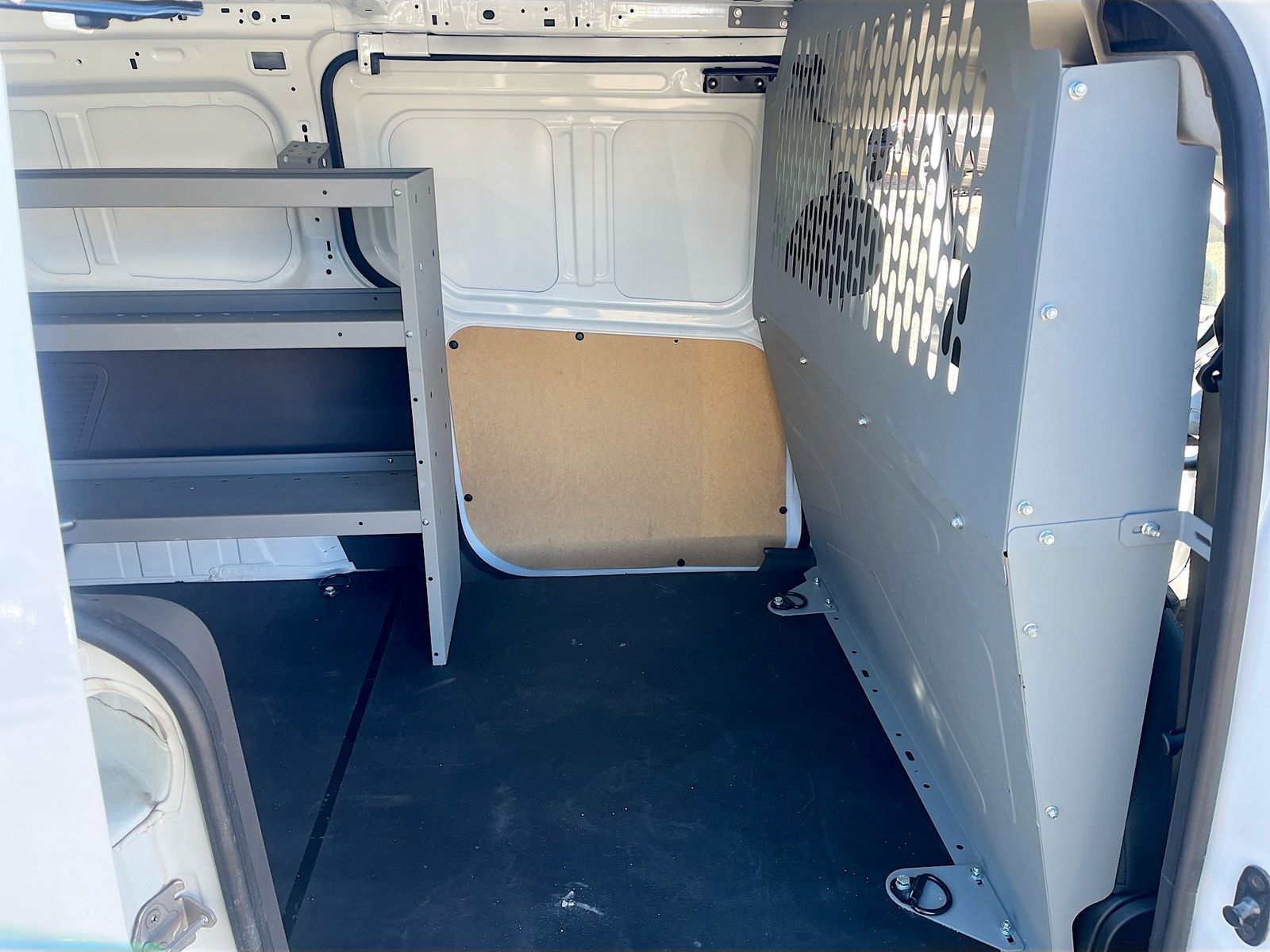 Used 2023 White Ford XL image 25