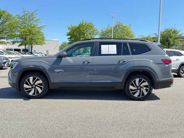 Used 2025 Gray Volkswagen 2.0T SE w/Technology image 3