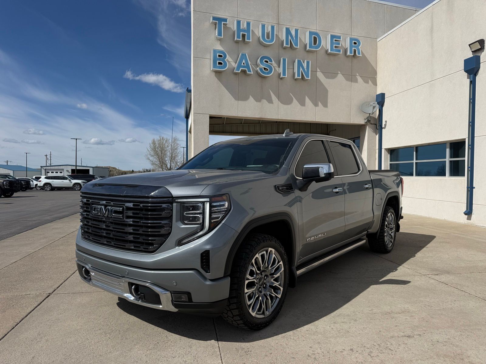 2023 GMC Sierra 1500 Denali Ultimate Crew Cab 4WD