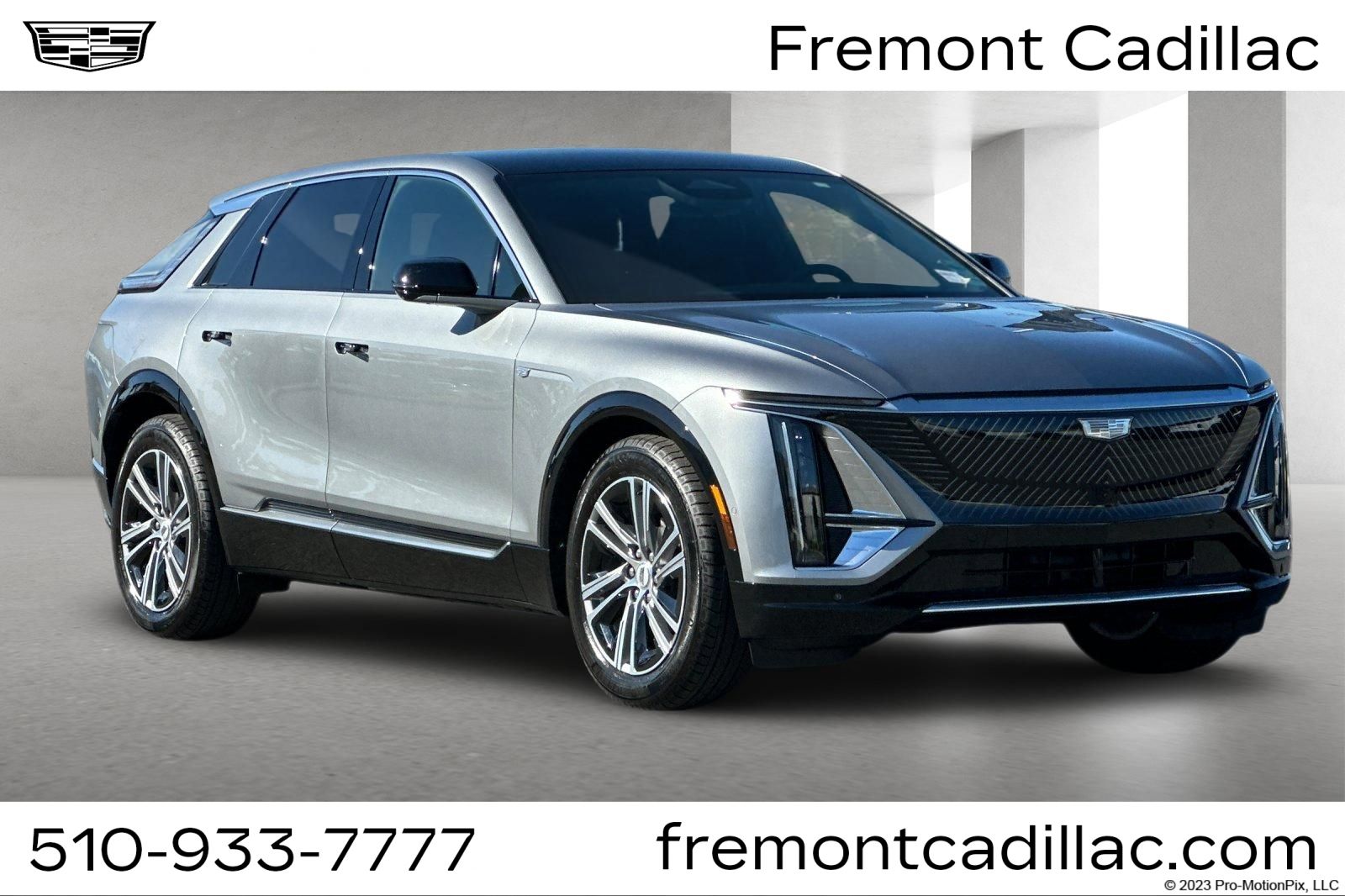 Argent Silver Metallic 2026 Cadillac LYRIQ Luxury RWD SUV / Crossover Rear-Wheel Drive 1-Speed Automatic