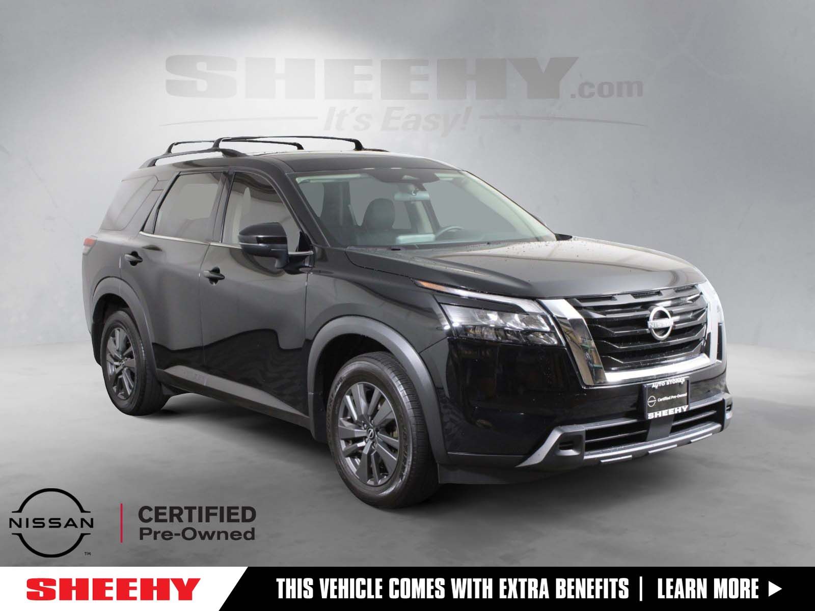 2024 Nissan Pathfinder SV